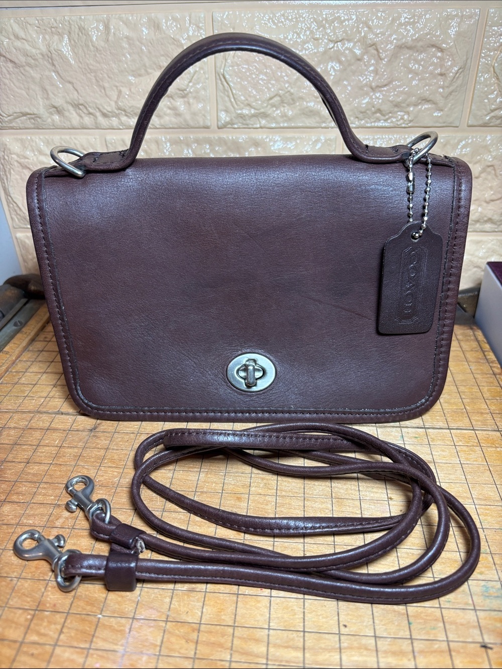 Coach Casino 9924 Bag Mahogany Vintage Y2K Leather Crossbody Silver Tone Metal